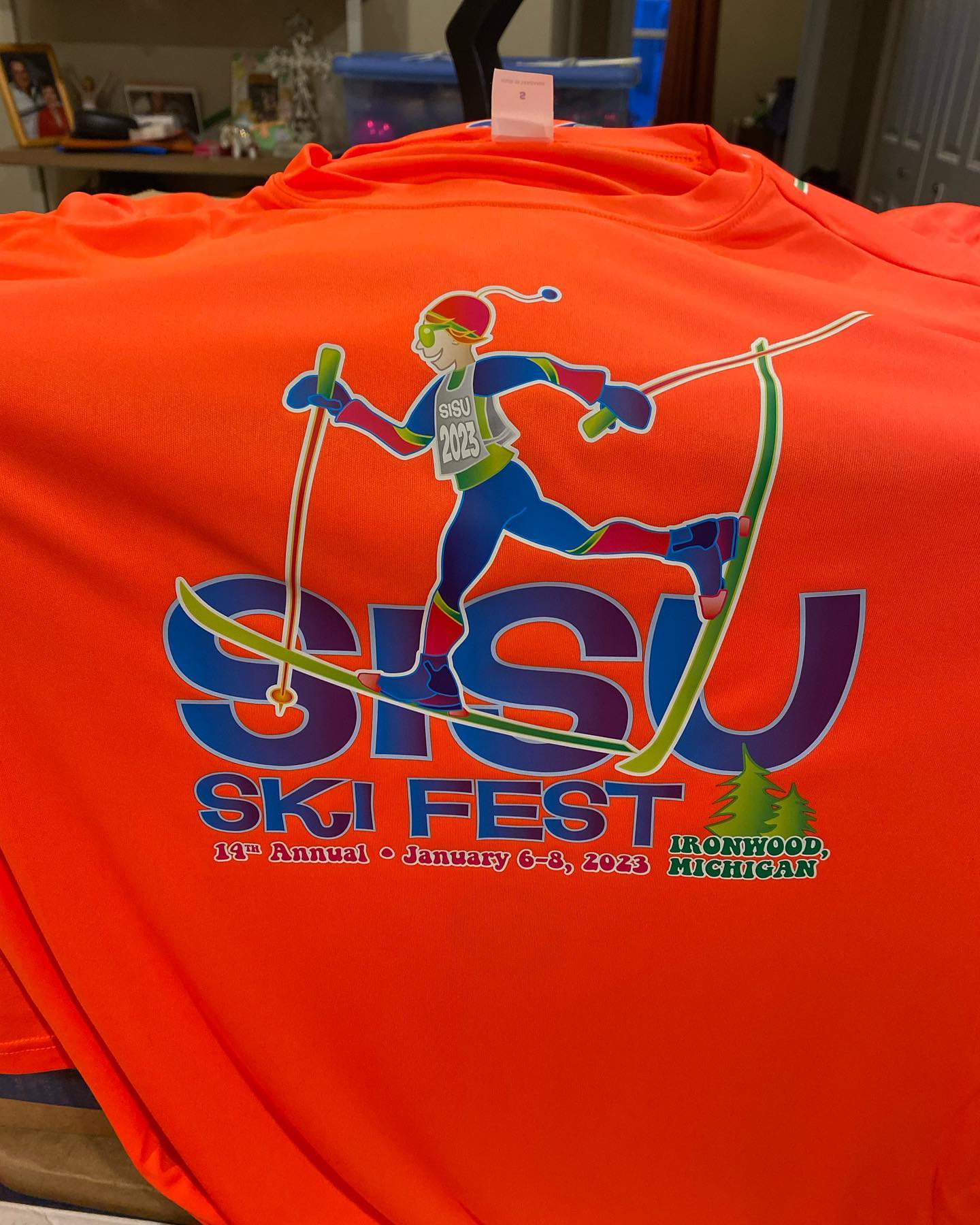 SISU Ski Fest skate bib with The Joyful Skier design